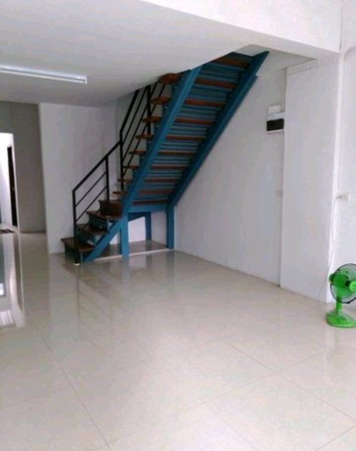 ให้เช่าทาวน์เฮ้าส์-ติดถนนใหญ่-หมู่บ้านพงษ์ศิริชัย2-น้ำไฟพร้อมเข้าอยู่ได้เลย