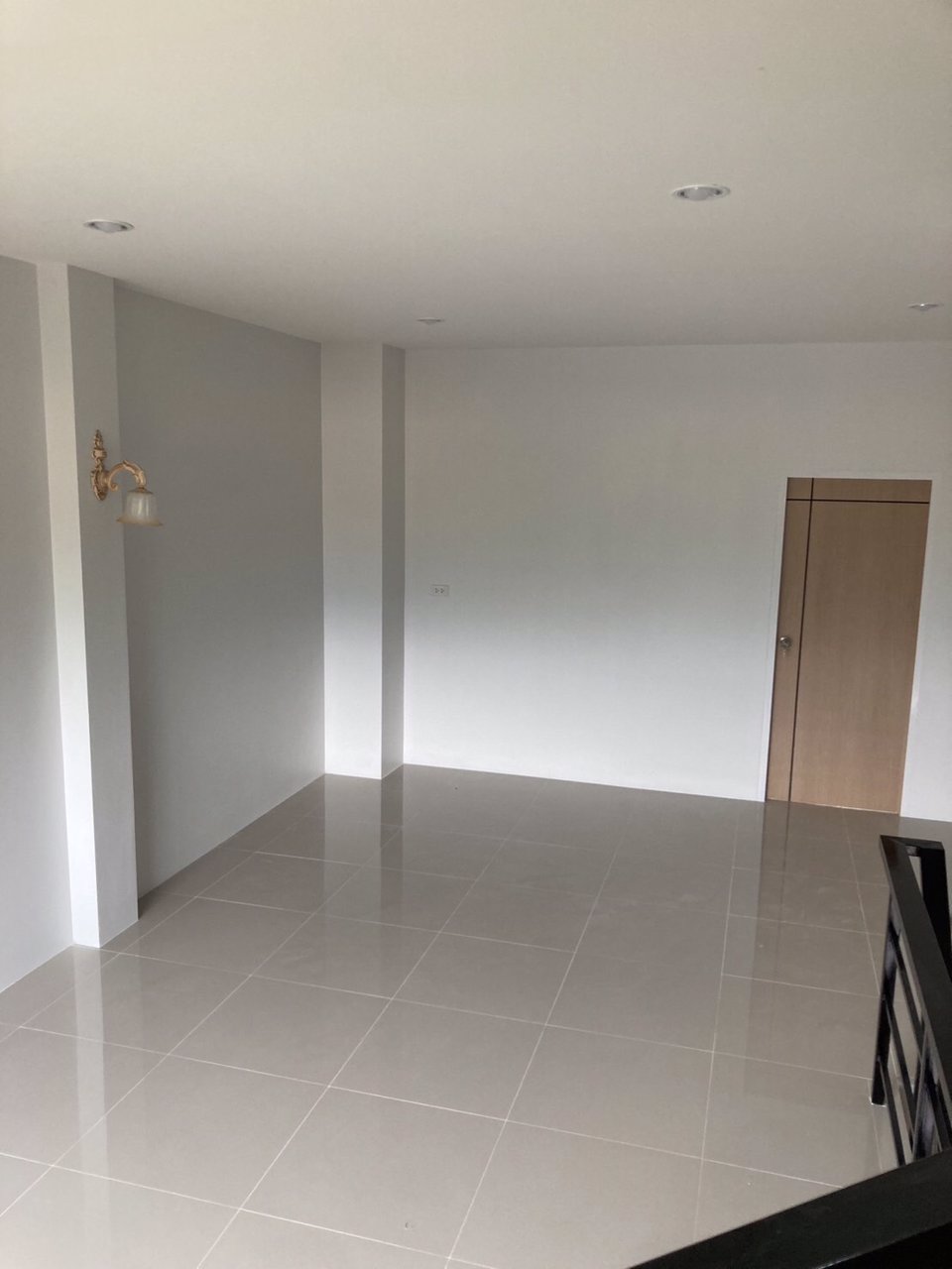 อาคารพาณิชย์-3-ชั้น-สร้างใหม่ให้เช่า