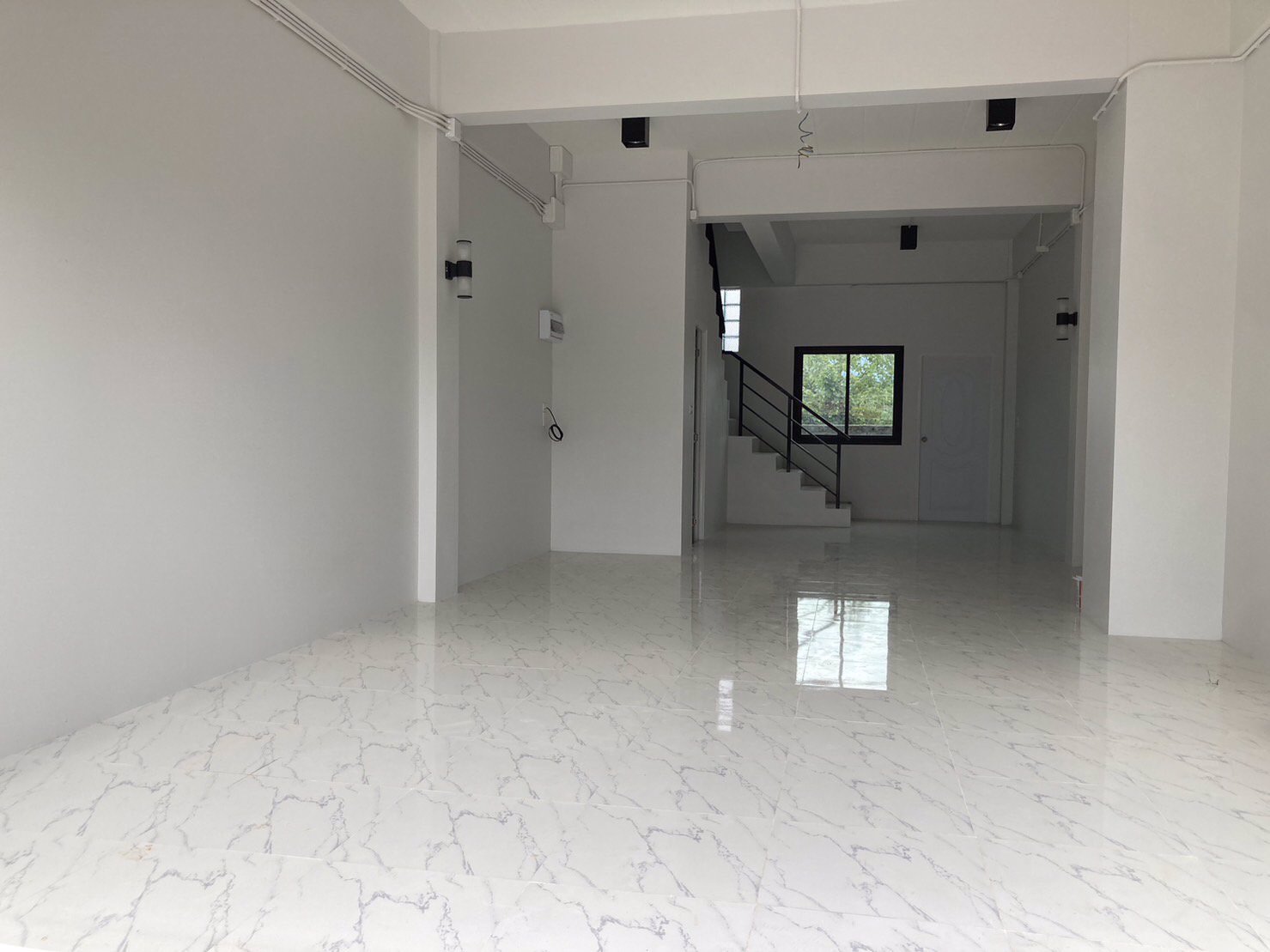 อาคารพาณิชย์-3-ชั้น-สร้างใหม่ให้เช่า