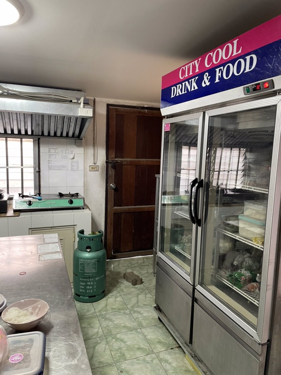 ให้เช่าชั้น1ถูกมากรวมอุปกรณ์