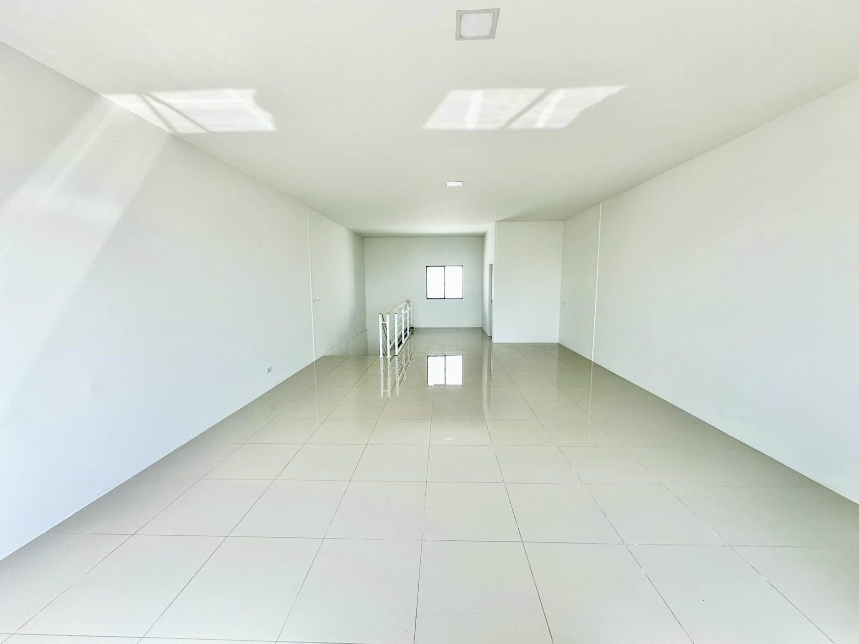 ให้เช่า-ตึกแถว-3-ชั้น-หมู่บ้าน-พฤกษา-นวนคร-พหลโยธิน-พยอม-เป็นตึกแถว-3-ชั้น-ทำเลดี-อยู่หน้าโครงก