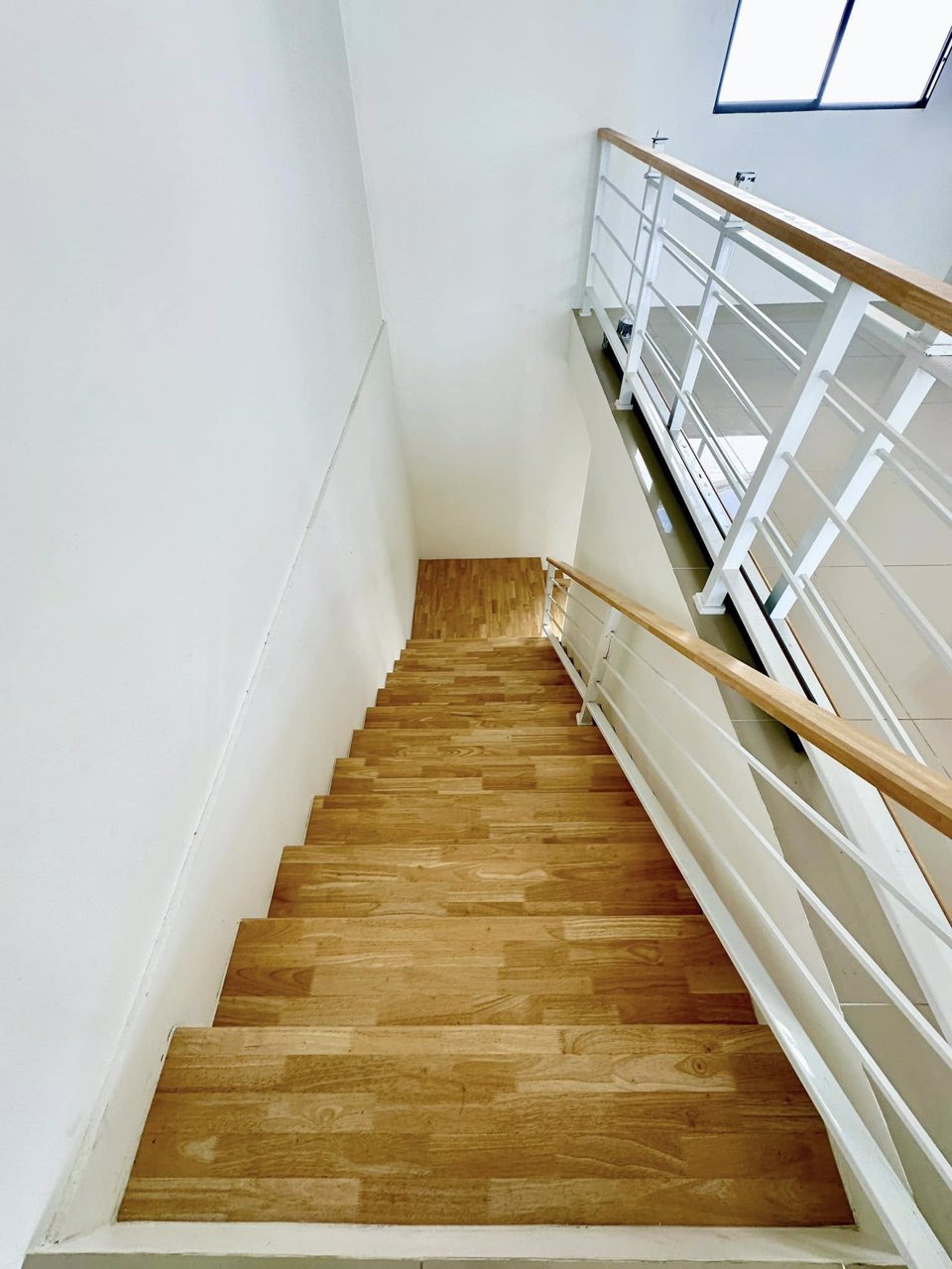 ให้เช่า-ตึกแถว-3-ชั้น-หมู่บ้าน-พฤกษา-นวนคร-พหลโยธิน-พยอม-เป็นตึกแถว-3-ชั้น-ทำเลดี-อยู่หน้าโครงก