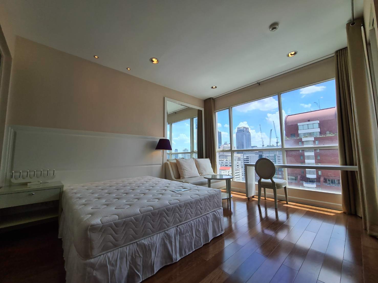 the-address-chidlom-for-sale-at-best-price-150xxx-baht-sqm-