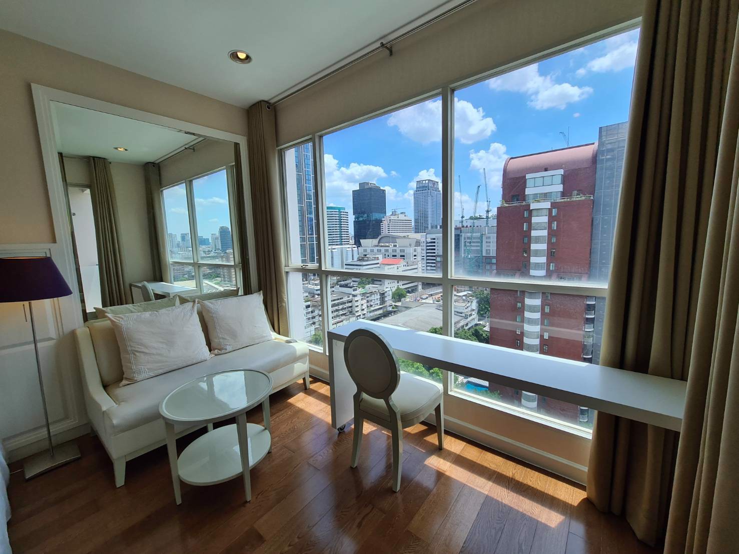 the-address-chidlom-for-sale-at-best-price-150xxx-baht-sqm-