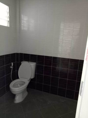 หมู่บ้านบางบัวทอง