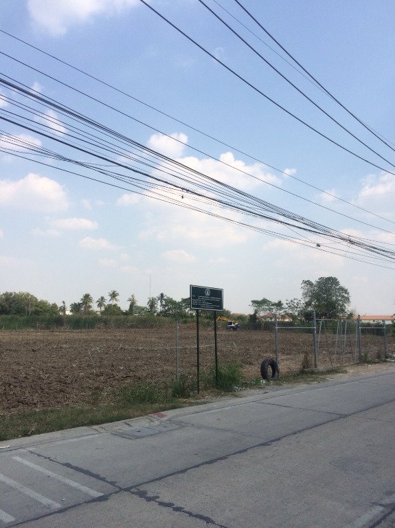 ที่ดินเปล่าวัดไผ่เหลือง