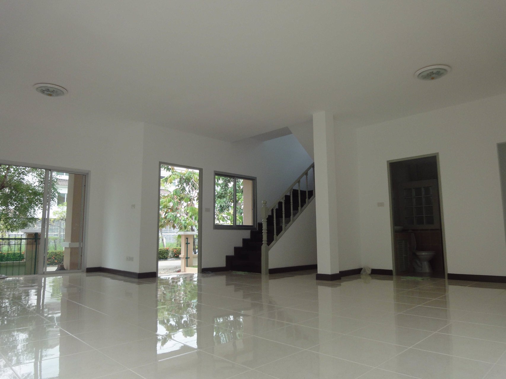 ขายบ้านเดี่ยว-2-ชั้น-เนื้อที่-615-ตรวา-หมู่บ้านสวนราชา-พระราม9-ศรีนครินทร์-ถกรุงเทพกรีฑา7-แยก4