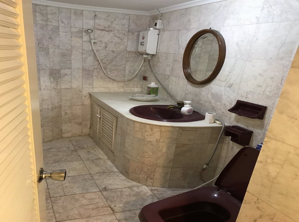 ให้เช่าพื้นที่สำนักงานถนนสีลม-office-for-rent-on-silom-road