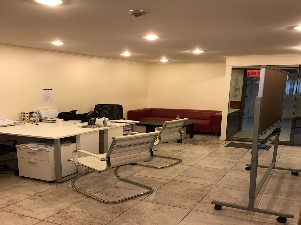 ให้เช่าพื้นที่สำนักงานถนนสีลม-office-for-rent-on-silom-road