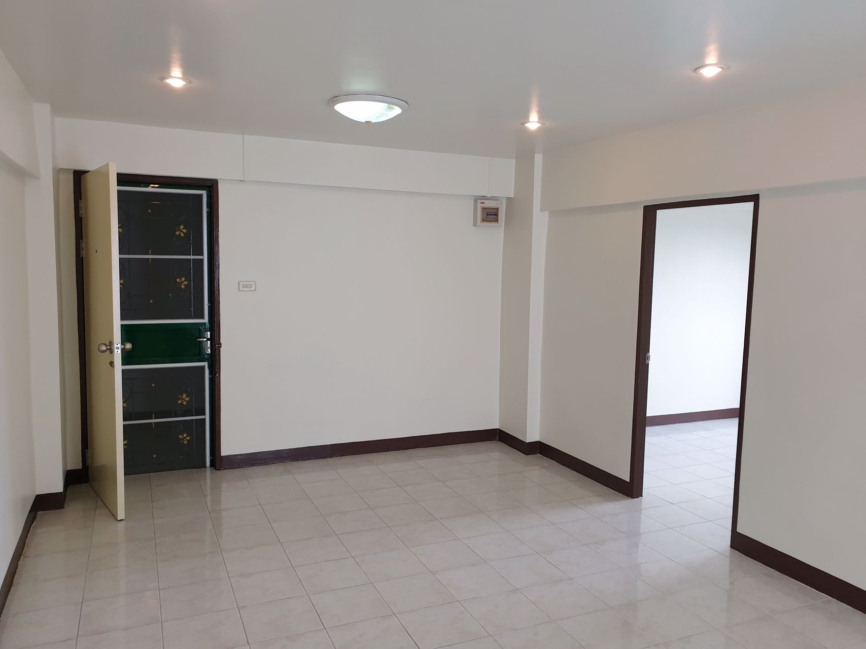 ขายคอนโด-นิรันดร์ซิตี้-บางแค-ชั้น-9-ห้องมุม-2-ห้องนอน-2-ห้องน้ำ-5095-ตรม-600000-บาท