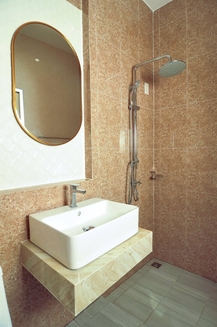 ขายทาวเฮ้าส์ชั้นเดียวห้องริมต่อเติมใหม่-40-ตารางวา-ถนนนวมินทร์-อารมณ์เหมือนบ้านเดี่ยว