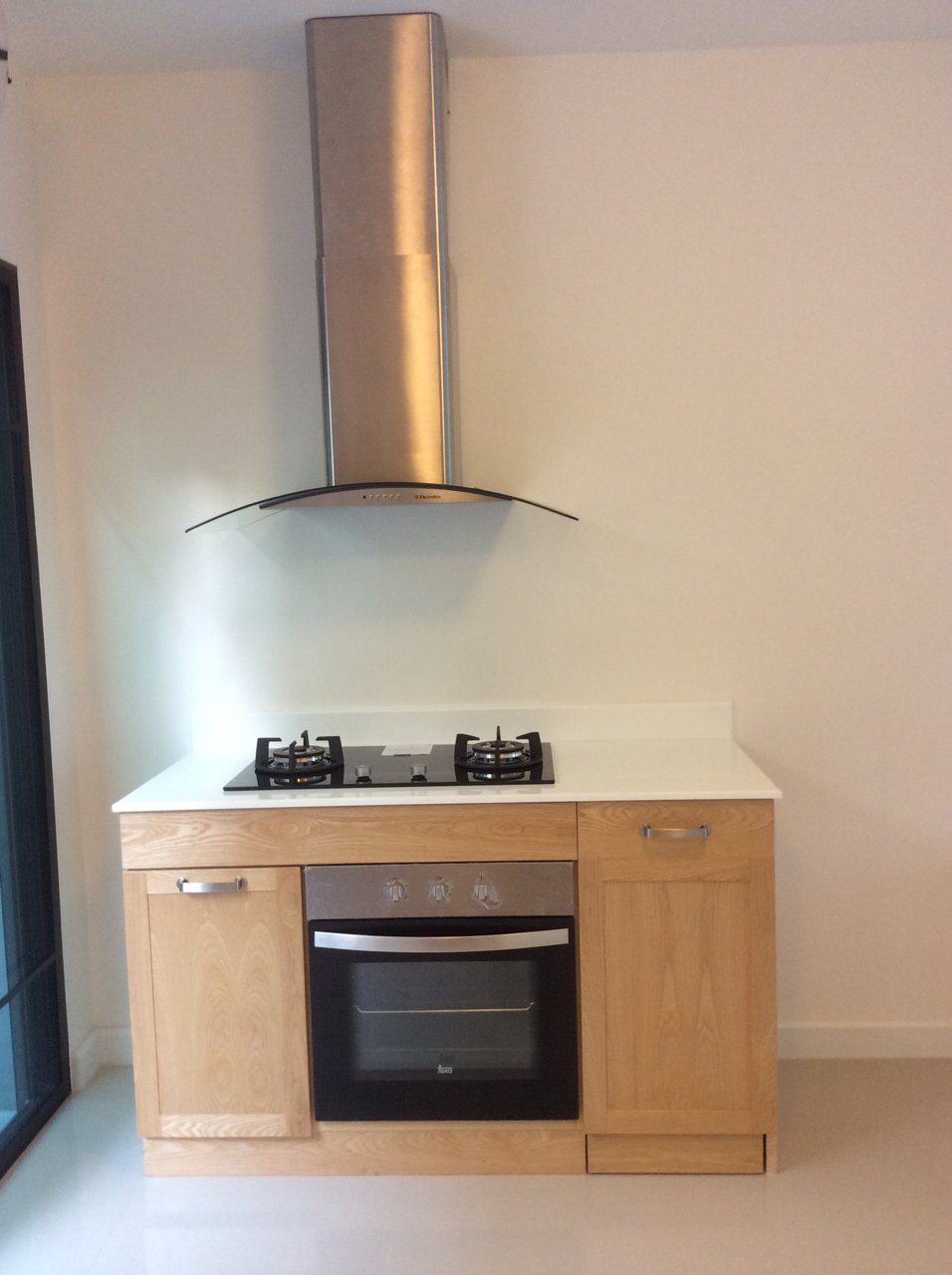 ขายด่วน-ขายทาวน์โฮม3ชั้น-ทาวน์อเวนิว-พระราม2-ซอย30-สภาพใหม่-หันทิศใต้-ไม่มีบ้านตรงข้าม