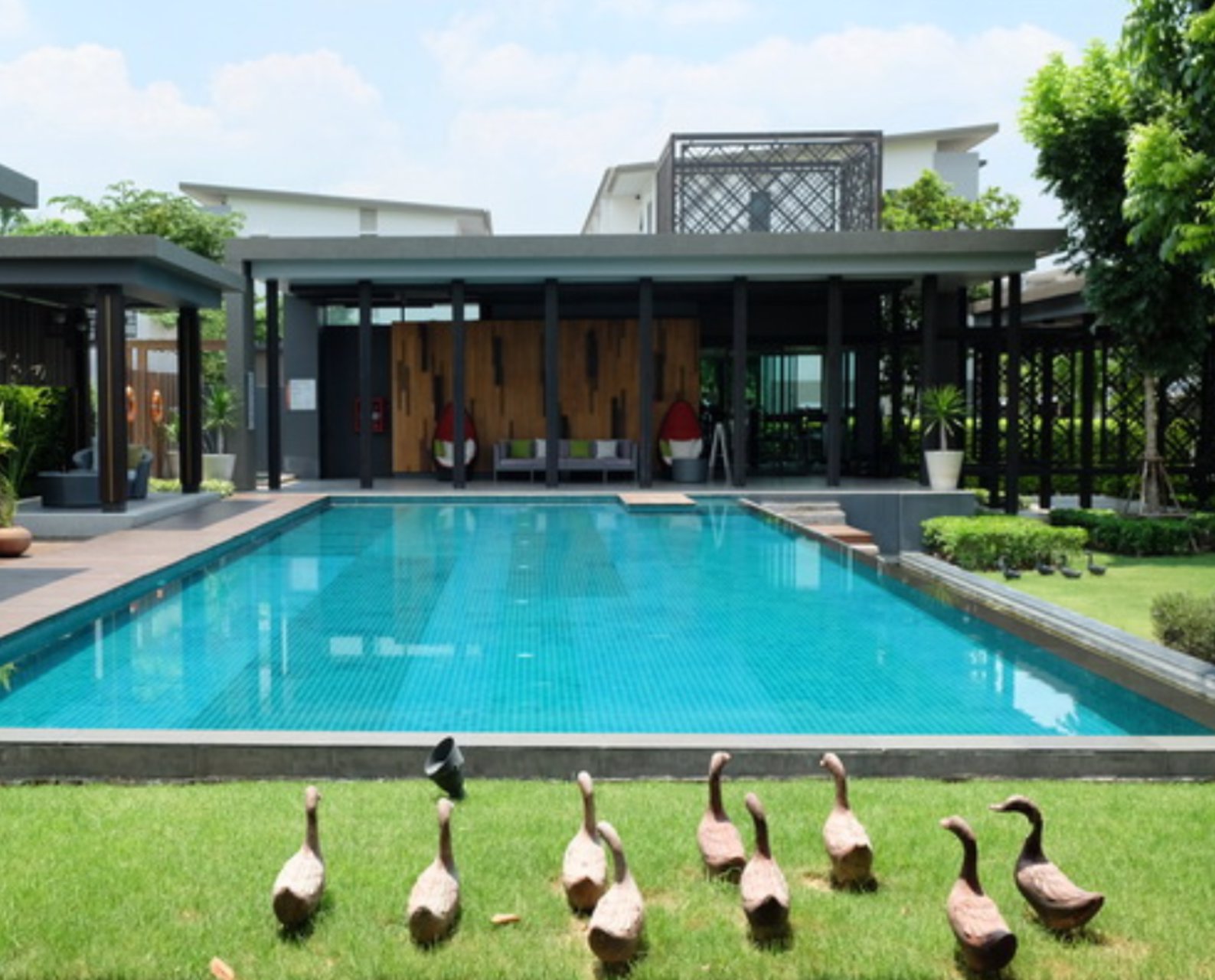 ขายด่วน-ขายทาวน์โฮม3ชั้น-ทาวน์อเวนิว-พระราม2-ซอย30-สภาพใหม่-หันทิศใต้-ไม่มีบ้านตรงข้าม