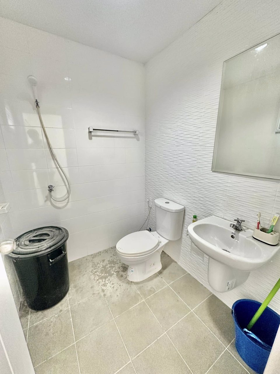 ขายด่วน-ขายถูก-ถนนเมน-ไม่เคยเข้าอยู่มาก่อน