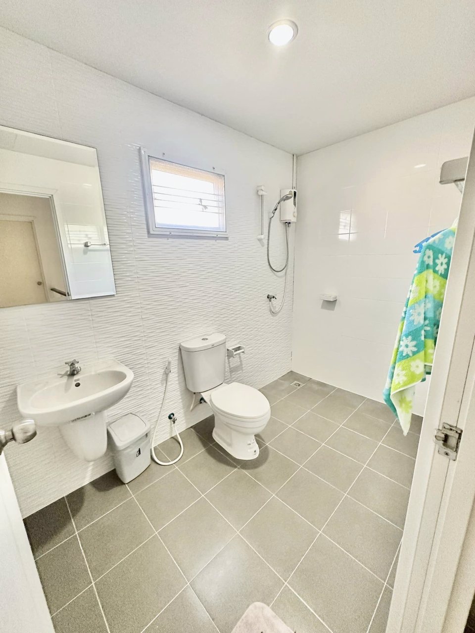 ขายด่วน-ขายถูก-ถนนเมน-ไม่เคยเข้าอยู่มาก่อน