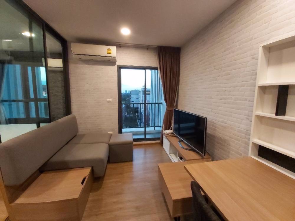 ให้เช่าคอนโด-ตกแต่งอย่างดี-เฟอนิเจอร์ครบทุกชิ้น-ลากกระเป๋าเข้าอยู่ได้เลย