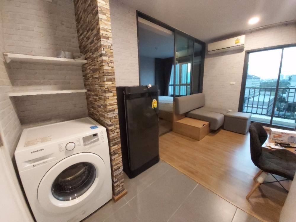 ให้เช่าคอนโด-ตกแต่งอย่างดี-เฟอนิเจอร์ครบทุกชิ้น-ลากกระเป๋าเข้าอยู่ได้เลย