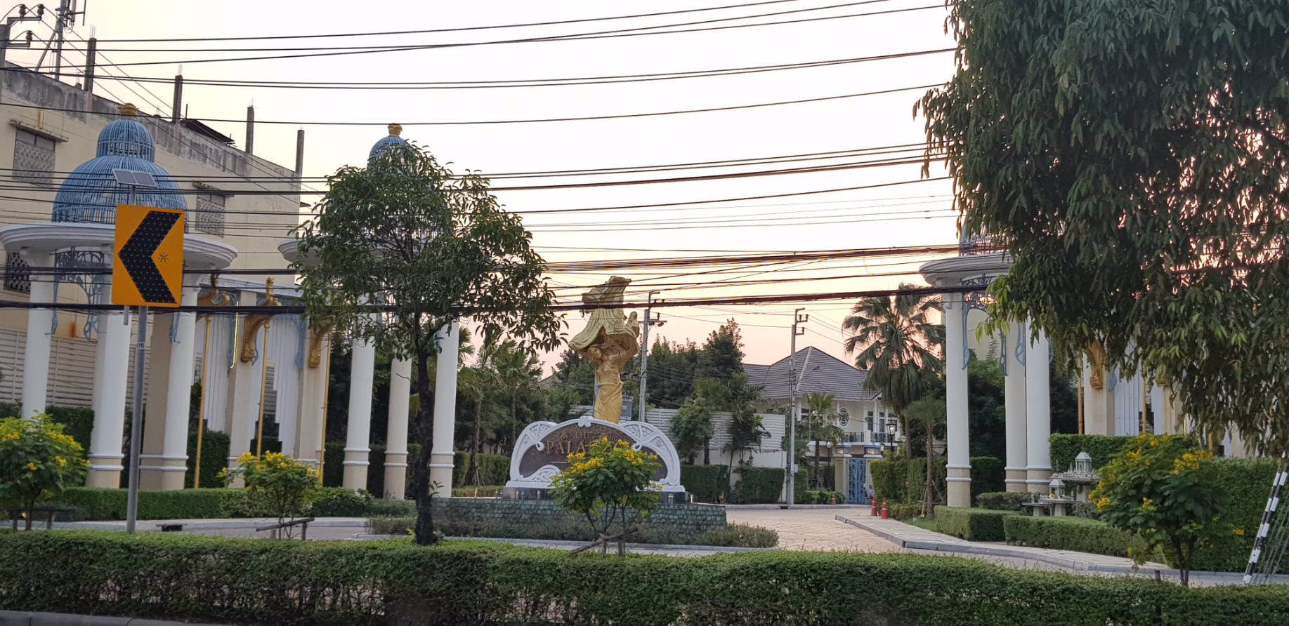 ขายบ้านเดี่ยวโครงการหรู-the-palazzo-ราษฎร์บูรณะ-หลังมุม-ขนาด-110-ตรว