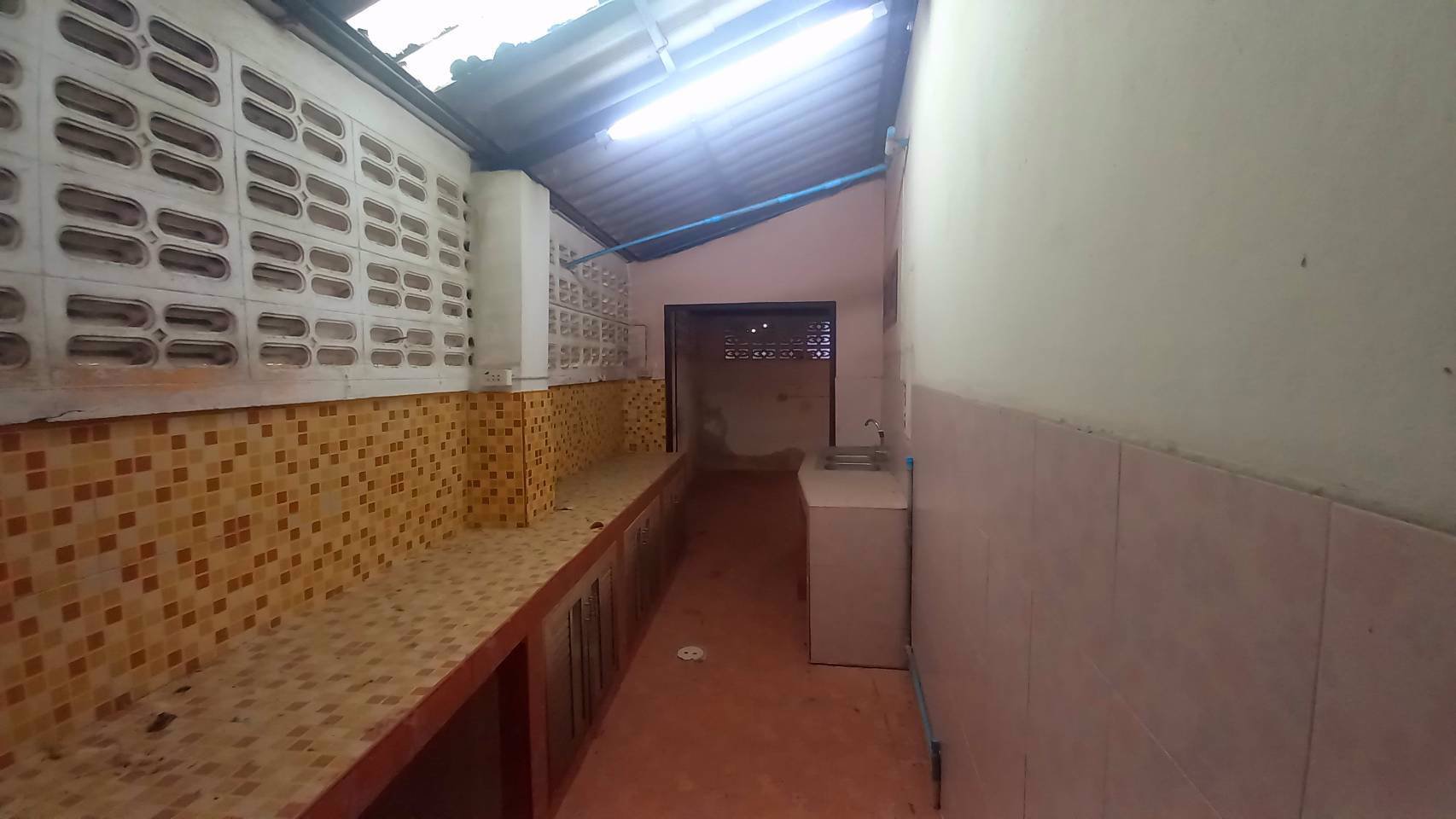 ขายบ้านเดี่ยว-2-ชั้น-48-ตรวา-หน้ากว้าง-หลังมุม-