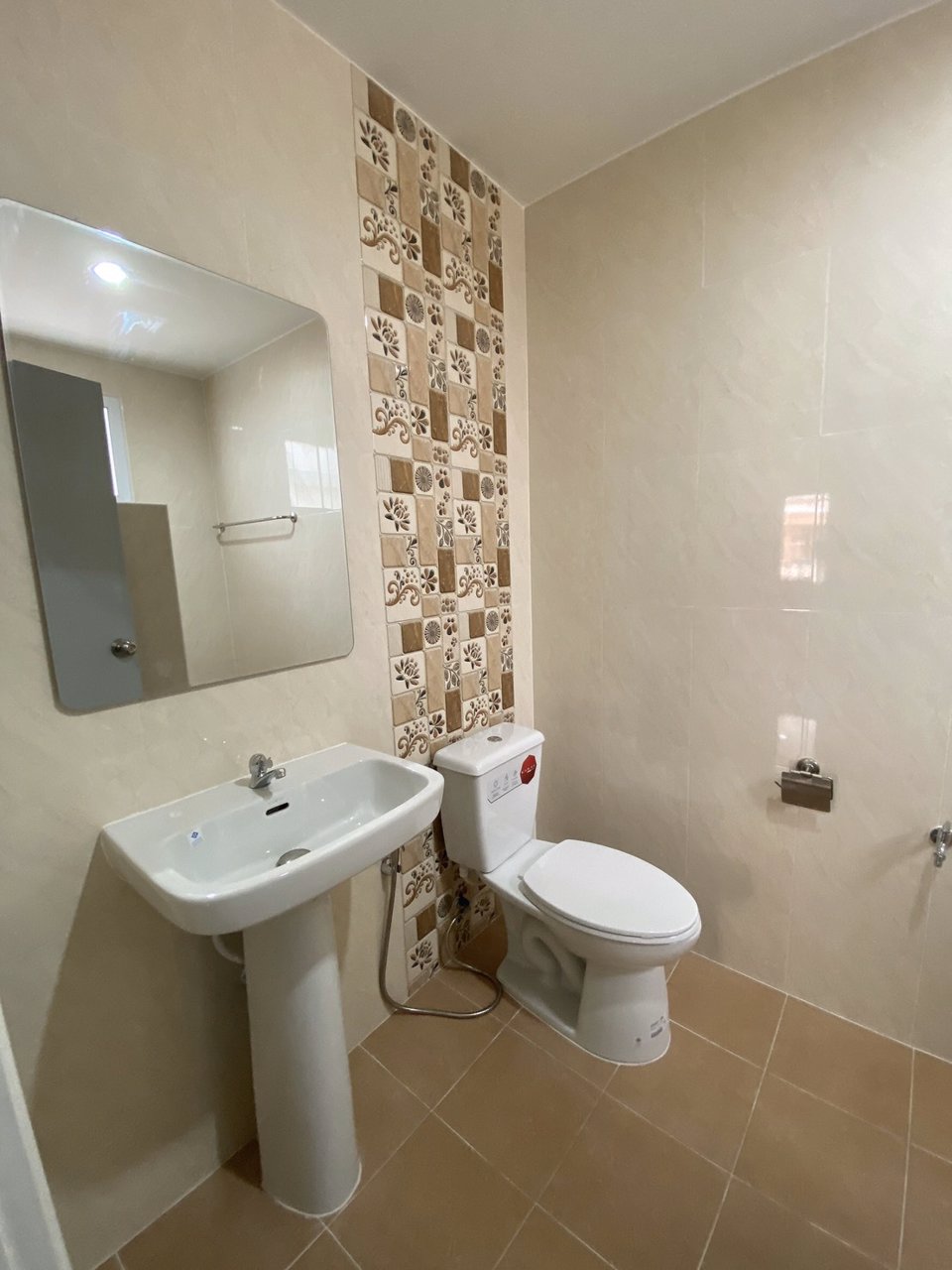 ขายบ้านกิรณา-นิคมพัฒนาซอย-8-กว้างใหญ่ดีไซน์สวย-ใช้วัสดุเกรด-a-ทุกอย่าง-นิคมพัฒนา-ระยอง