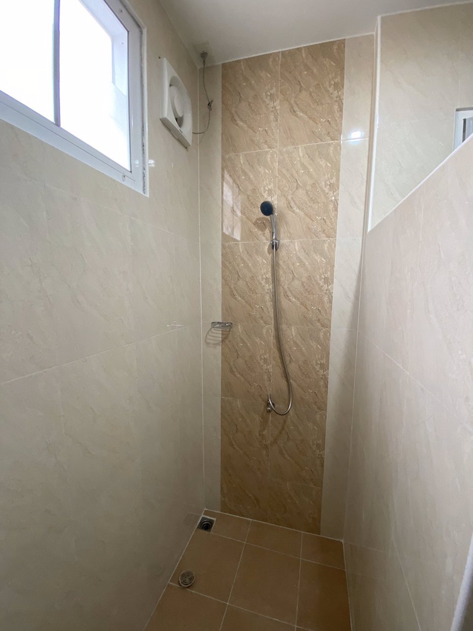 ขายบ้านกิรณา-นิคมพัฒนาซอย-8-กว้างใหญ่ดีไซน์สวย-ใช้วัสดุเกรด-a-ทุกอย่าง-นิคมพัฒนา-ระยอง