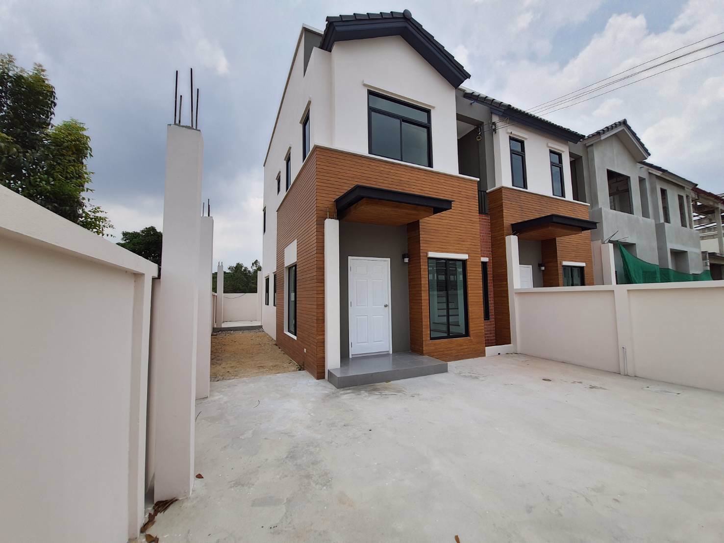 ขายบ้านใหม่ในราคามือสอง-โครงการเลอวิลล์-รังสิต-คลอง6-ปทุมธานี