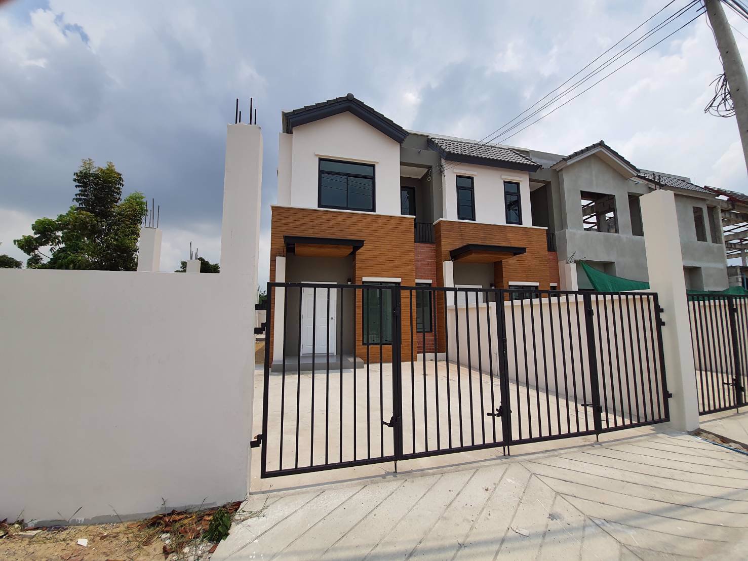 ขายบ้านใหม่ในราคามือสอง-โครงการเลอวิลล์-รังสิต-คลอง6-ปทุมธานี