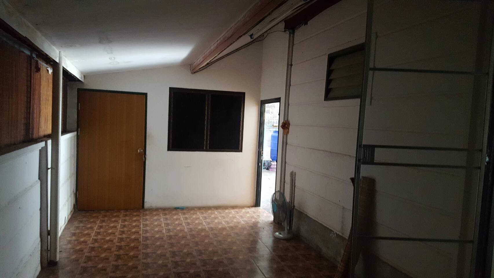 ให้เช่าบ้านเดี่ยวชั้นเดียว-3-ห้องนอน-2-ห้องน้ำ-พื้นที่-140-ตรว-ราคาเช่าเดือนละ-5500-บาท-ยังว่าง-