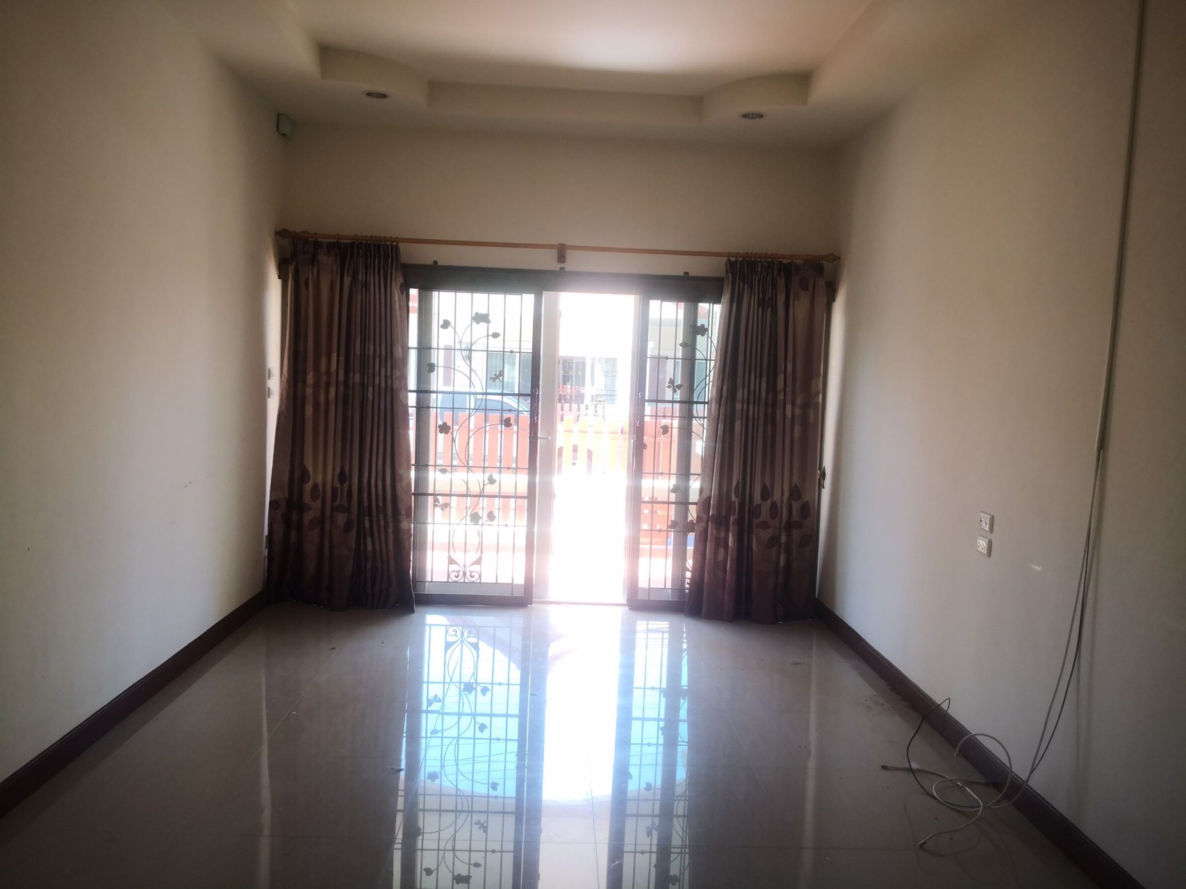 ให้เช่าบ้านเดี่ยวชั้นเดียว-3-ห้องนอน-2-ห้องน้ำ-พื้นที่-60-ตรว-ราคาเช่าเดือนละ-9000-บาท