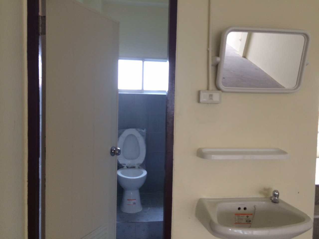 ประกาศขายตึกศรีประวัติตกแต่งใหม่