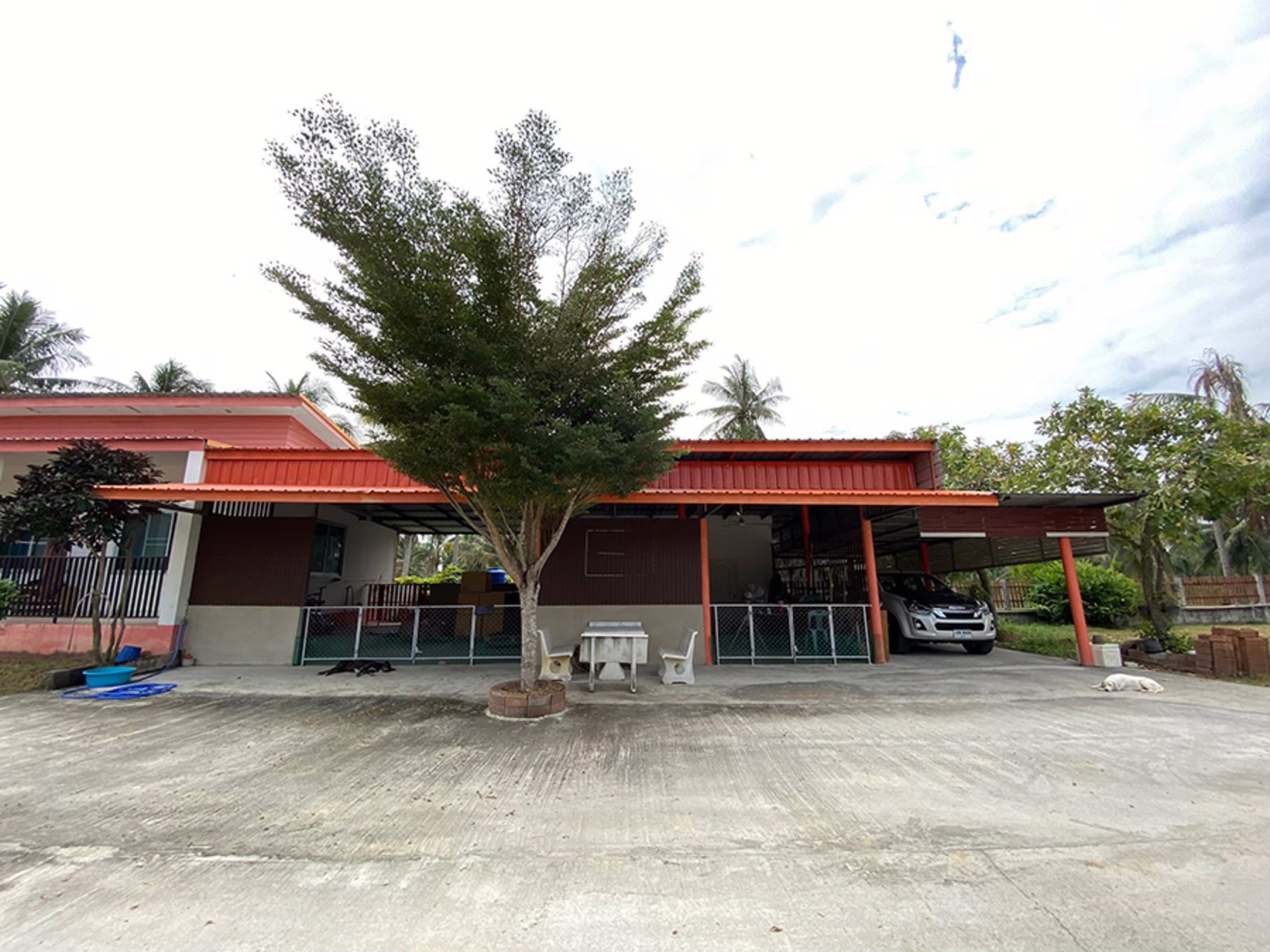 ขาย-ให้เช่า-ที่ดิน-2-ไร่พร้อมอาคารสำนักงานและบ้านพัก-ใกล้พัทยา