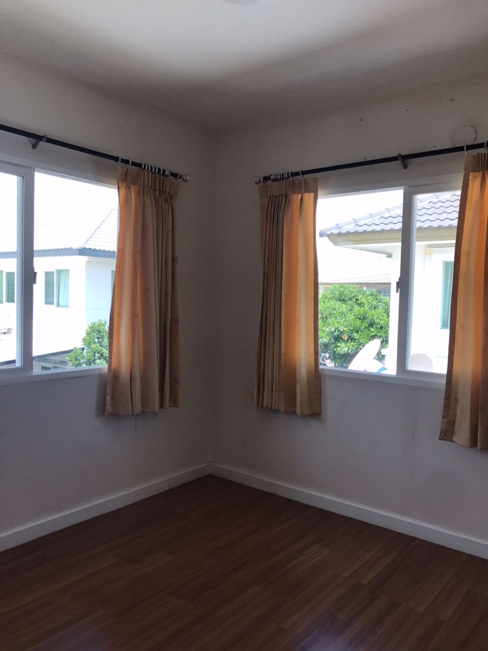 หมู่บ้านสีวลี-สุวรรณภูมิ-กิ่งแก้ว-บ้านเดี่ยวให้เช่าราคาไม่แพง-