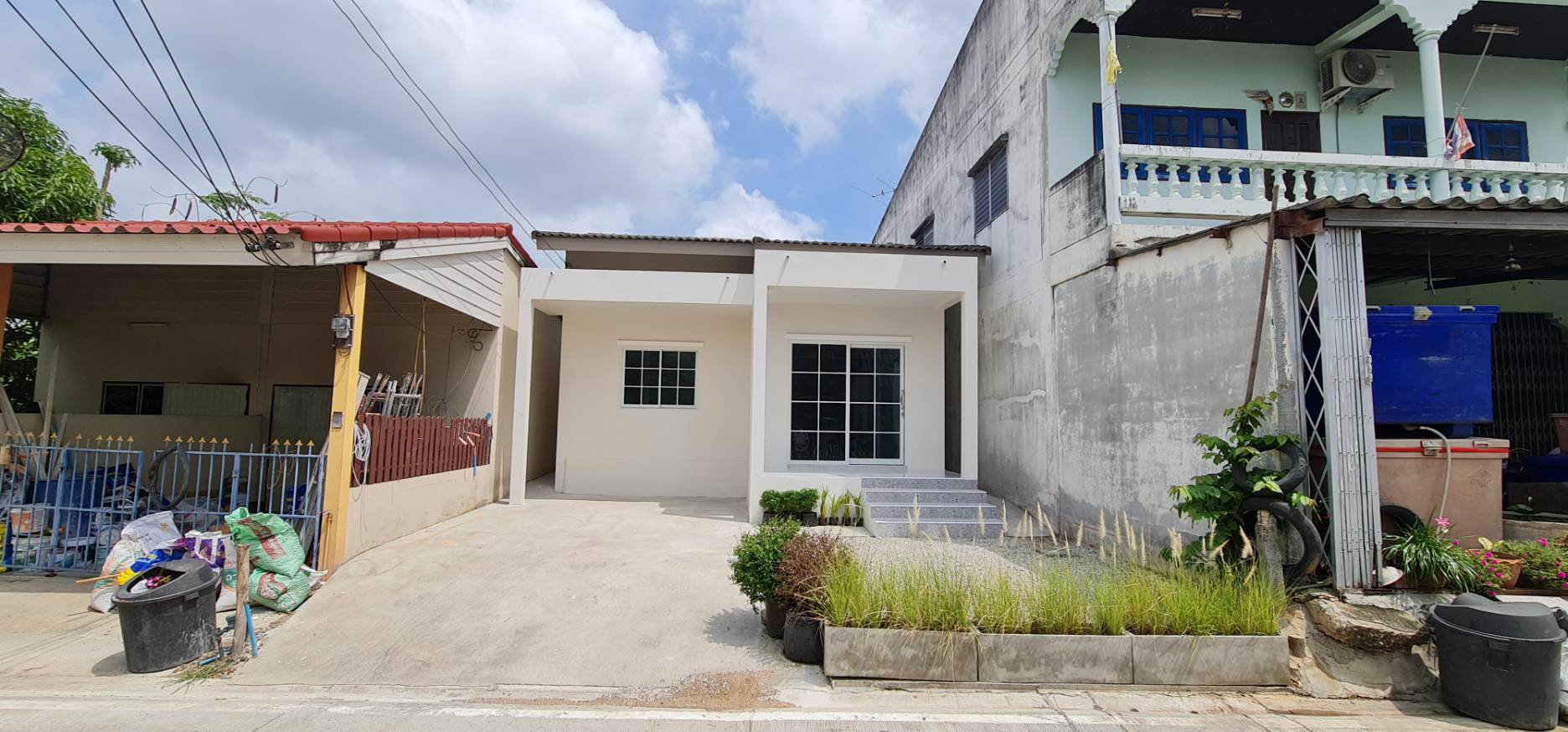 ขายด่วน-บ้านเดี่ยว-ชั้นเดียว-ซื้อ-ถูกกว่าเช่า-เริ่มต้นผ่อนเพียง-5000฿-ด