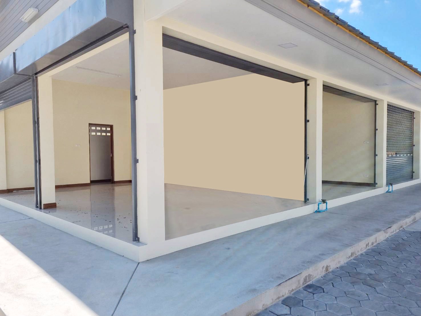 โครงการพลาซ่า-c-park-เชียงใหม่-ให้เช่าร้านค้า-30-ตรม-ตรงข้าม-โรงเรียนปริ้นซ์รอแยลส์วิทยาลัย