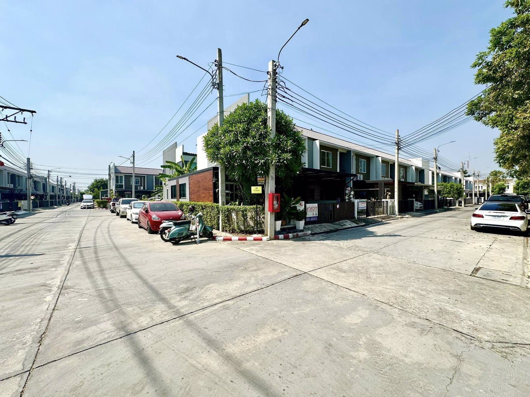 ขายด่วน-อารียา-เดอะคัลเลอร์ส-ติวานนท์-เฟส-5