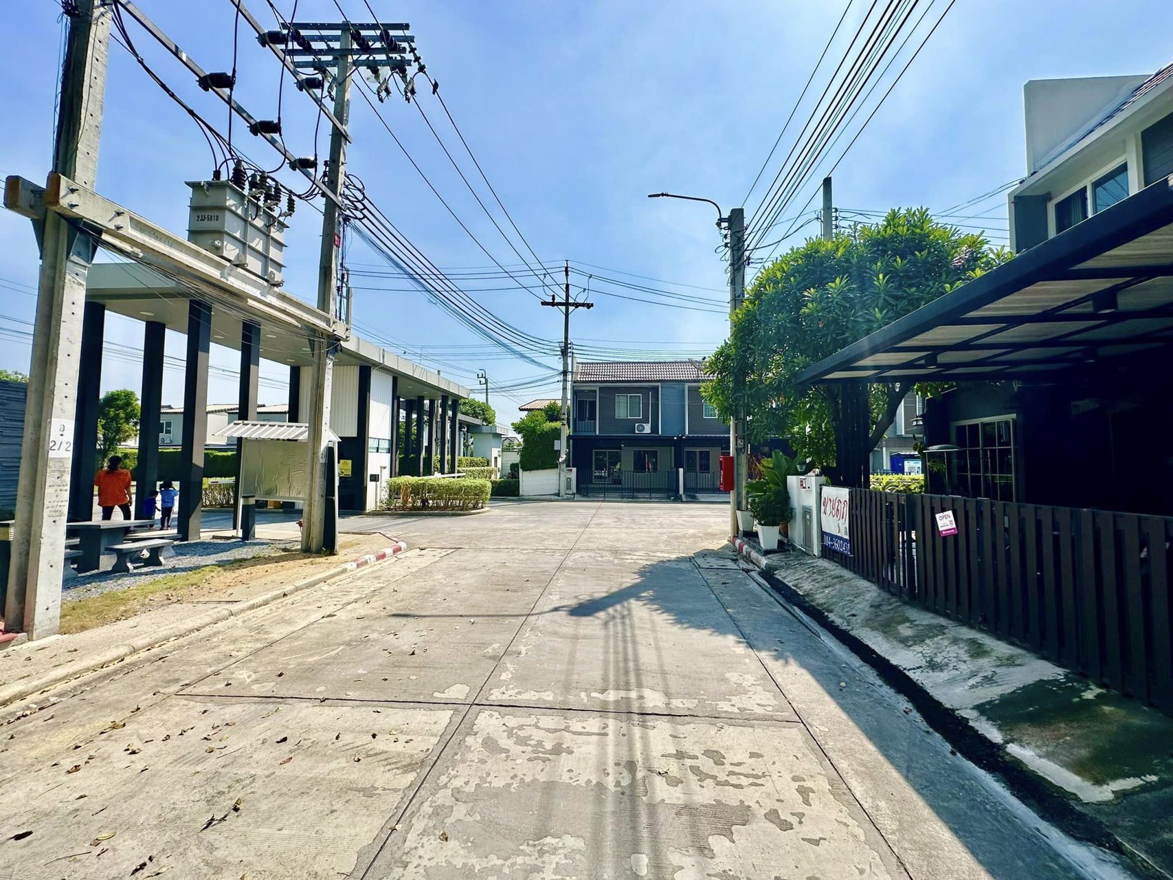 ขายด่วน-อารียา-เดอะคัลเลอร์ส-ติวานนท์-เฟส-5