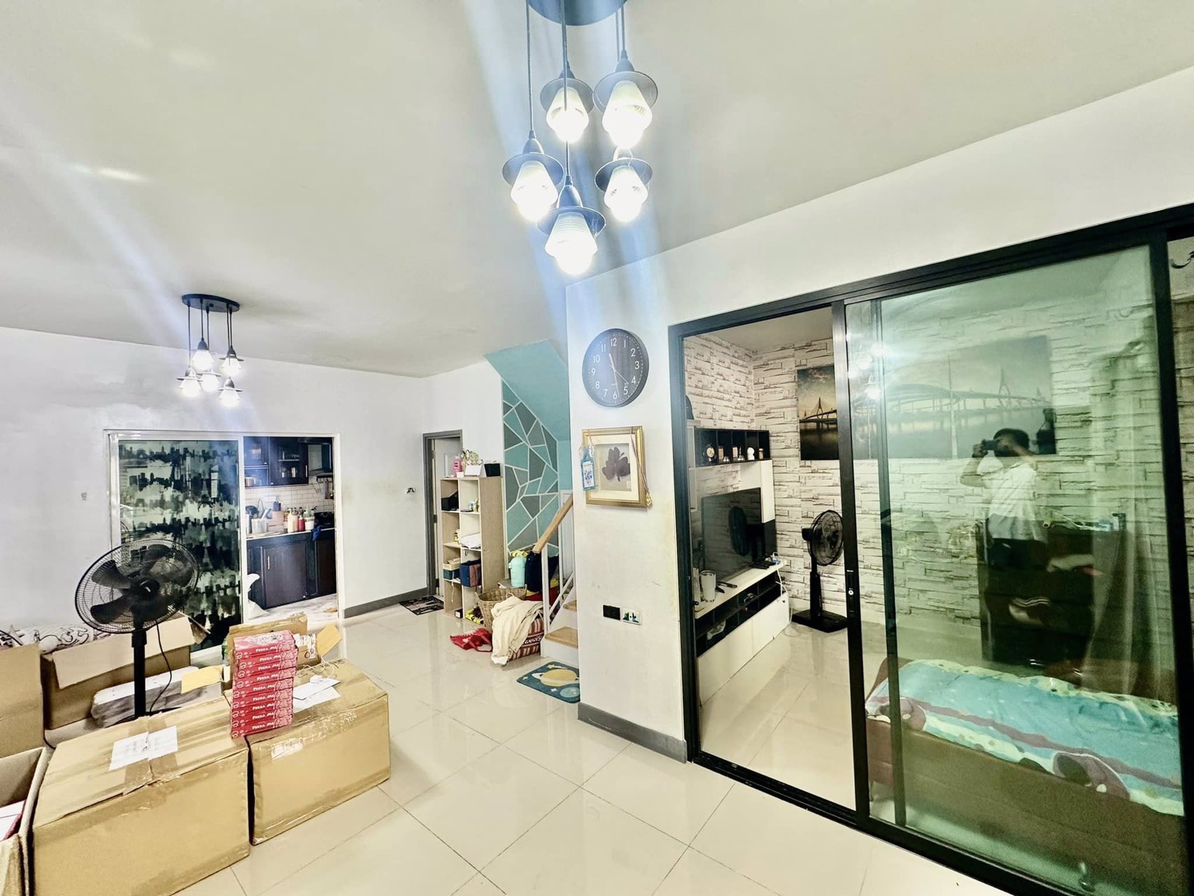 ขายด่วน-อารียา-เดอะคัลเลอร์ส-ติวานนท์-เฟส-5