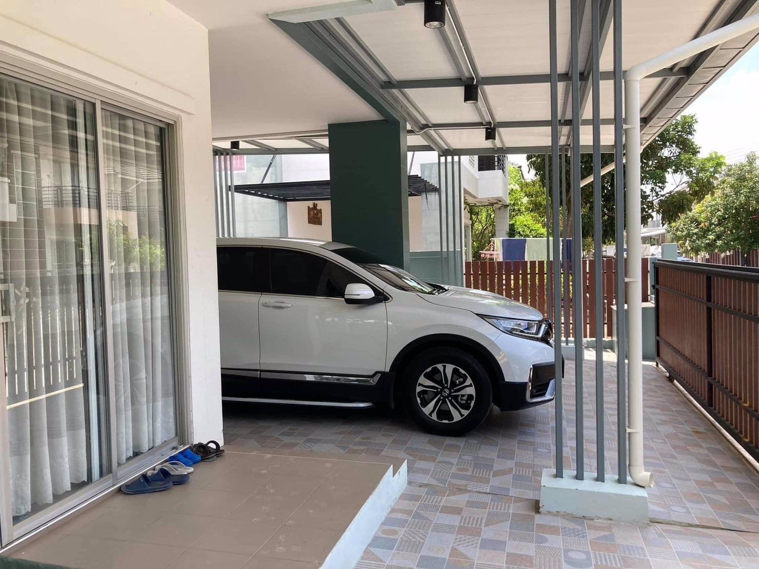 ขายบ้านเดี่ยว-2-ชั้น-หมู่บ้าน-life-exclusive