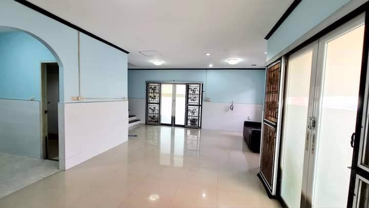 ขายทาวเฮ้าส์-2ชั้น-หลังมุม-จอดรถได้หลายคัน-ถนนกว้าง-เดอะคอนเนค3