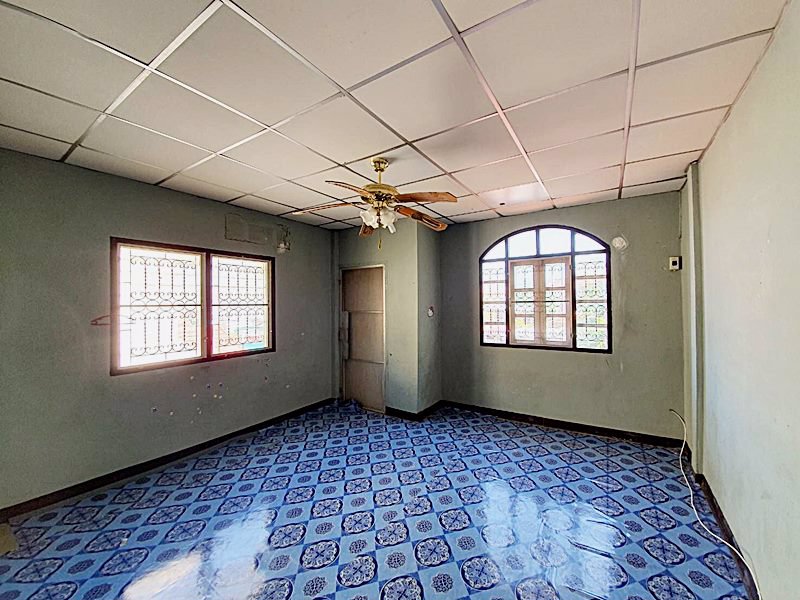 ขาย-ทาวน์เฮ้าส์-หมู่บ้านบัวทองธานี-ใกล้-mrt-สถานีคลองบางไผ่