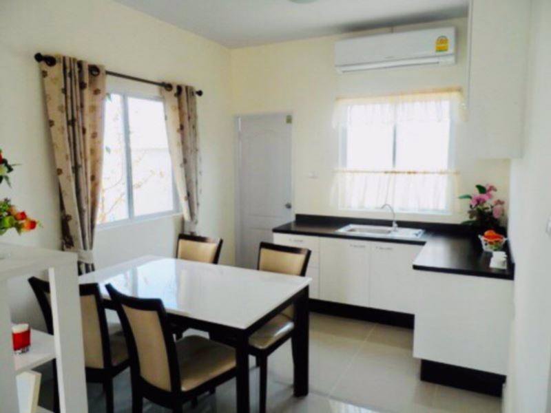 ขายด่วนทาวน์เฮ้าส์-หมู่บ้าน-ไอลีฟ-ทาวน์-ลำลูกกา-คลอง-3-ราคาถูก