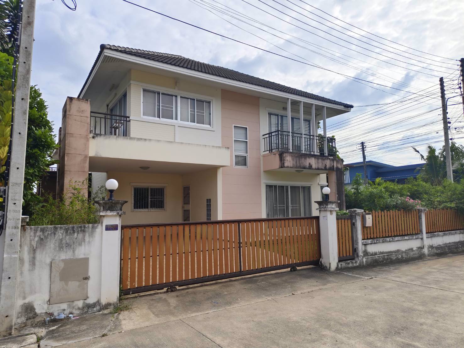 ขายบ้านเดี่ยว-2-ชั้น-หมู่บ้านพีแลนด์-บ้านใหม่-นครราชสีมา