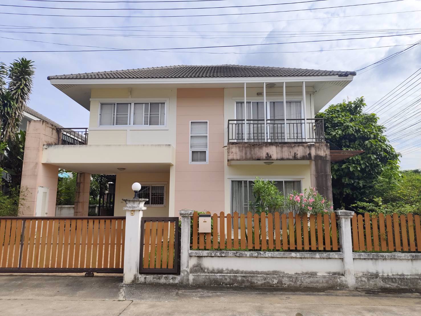 ขายบ้านเดี่ยว-2-ชั้น-หมู่บ้านพีแลนด์-บ้านใหม่-นครราชสีมา