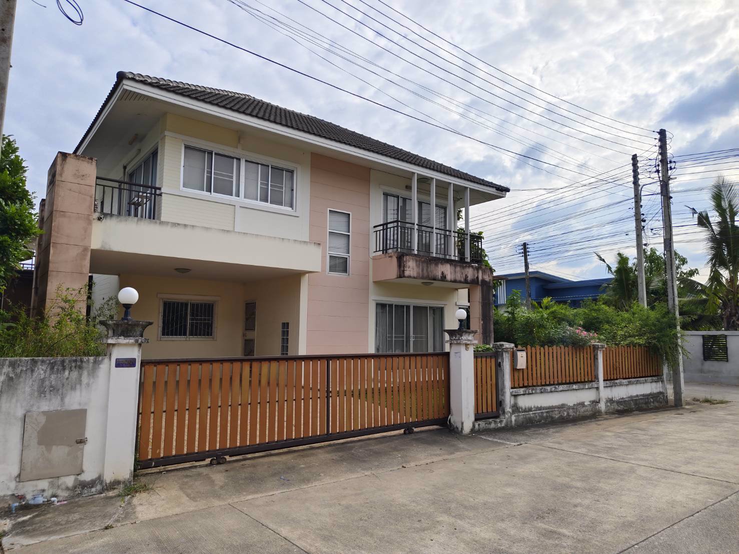 ขายบ้านเดี่ยว-2-ชั้น-หมู่บ้านพีแลนด์-บ้านใหม่-นครราชสีมา