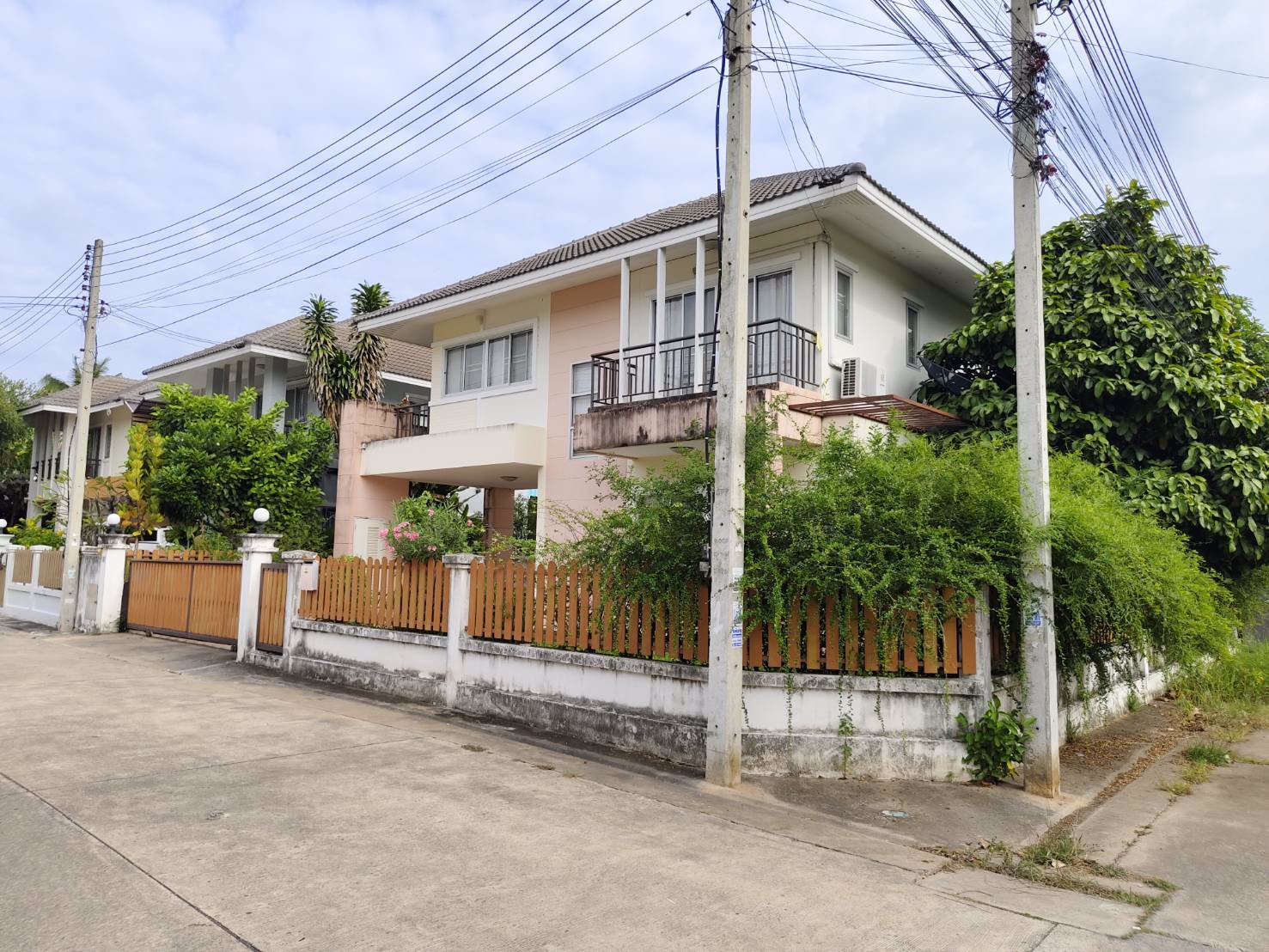 ขายบ้านเดี่ยว-2-ชั้น-หมู่บ้านพีแลนด์-บ้านใหม่-นครราชสีมา