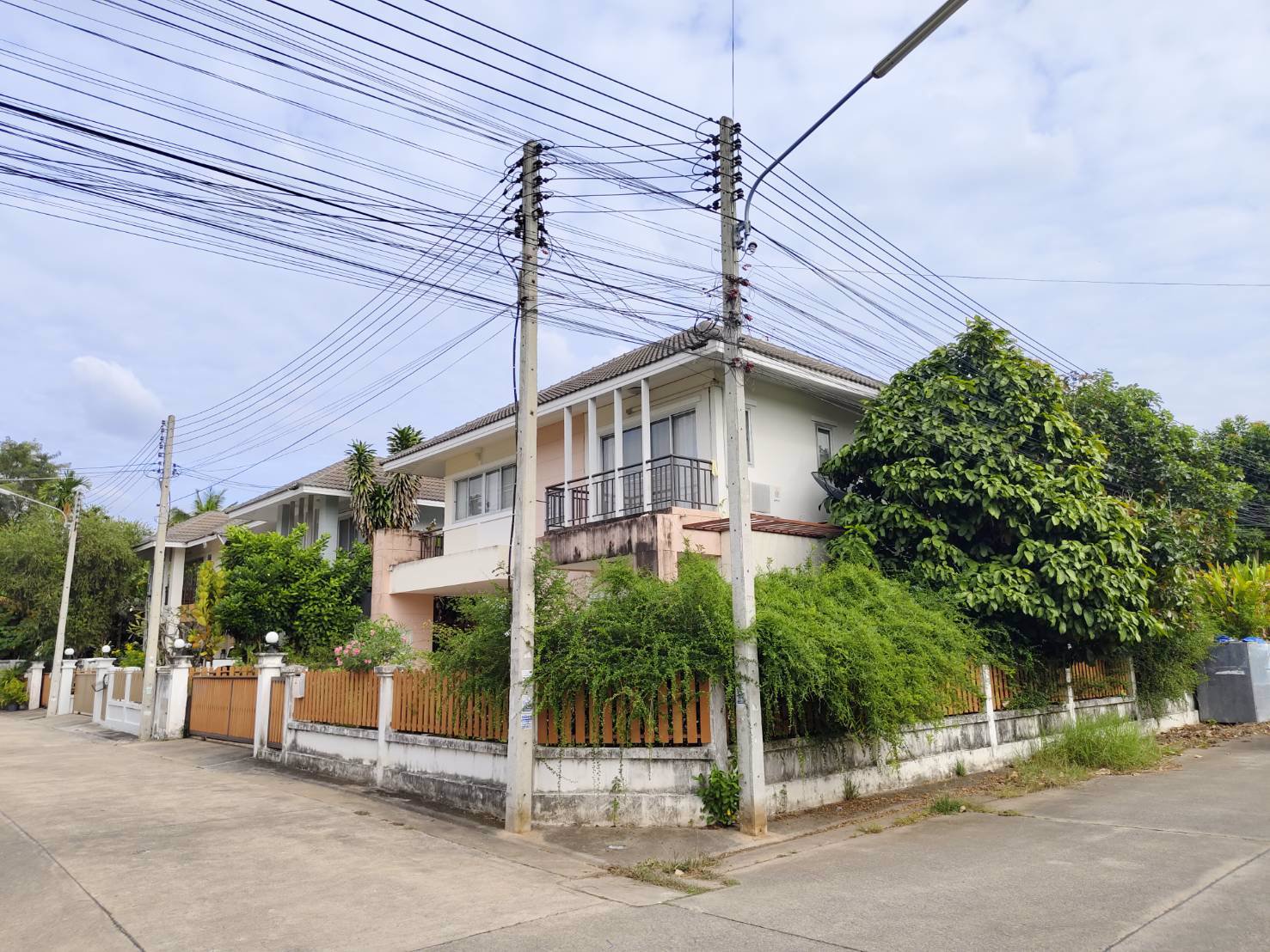 ขายบ้านเดี่ยว-2-ชั้น-หมู่บ้านพีแลนด์-บ้านใหม่-นครราชสีมา