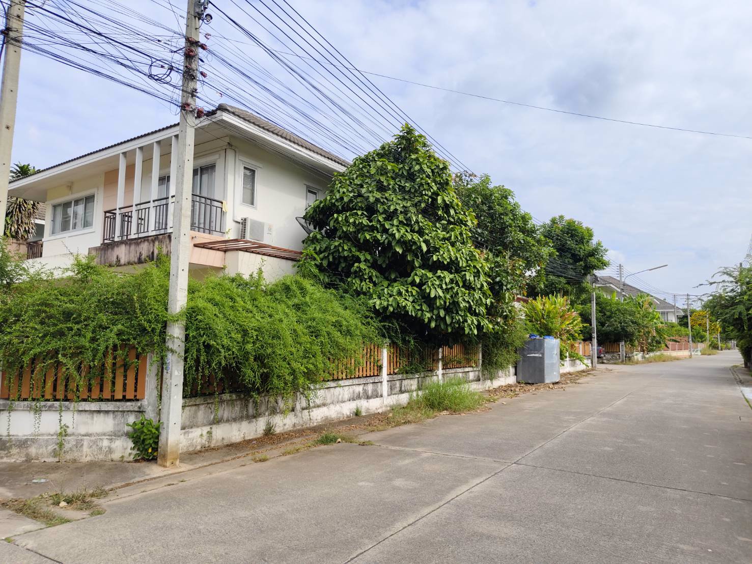 ขายบ้านเดี่ยว-2-ชั้น-หมู่บ้านพีแลนด์-บ้านใหม่-นครราชสีมา