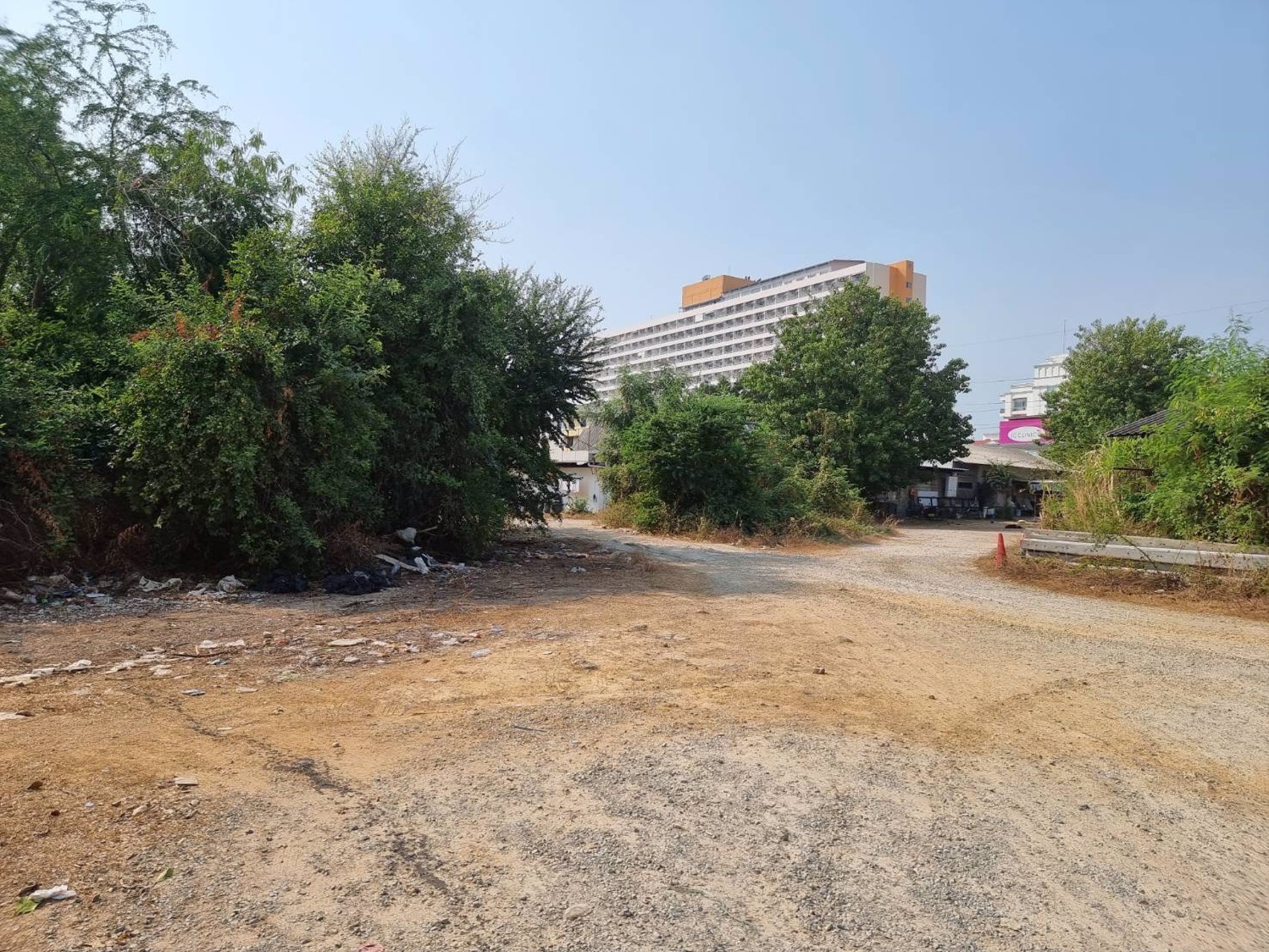 ขายที่ดิน-พร้อมห้องเช่า-ใกล้หาด-พัทยาใต้-ถนนเทพประสิทธิ์17-ตหนองปรือ-อบางละมุง-จชลบุรี