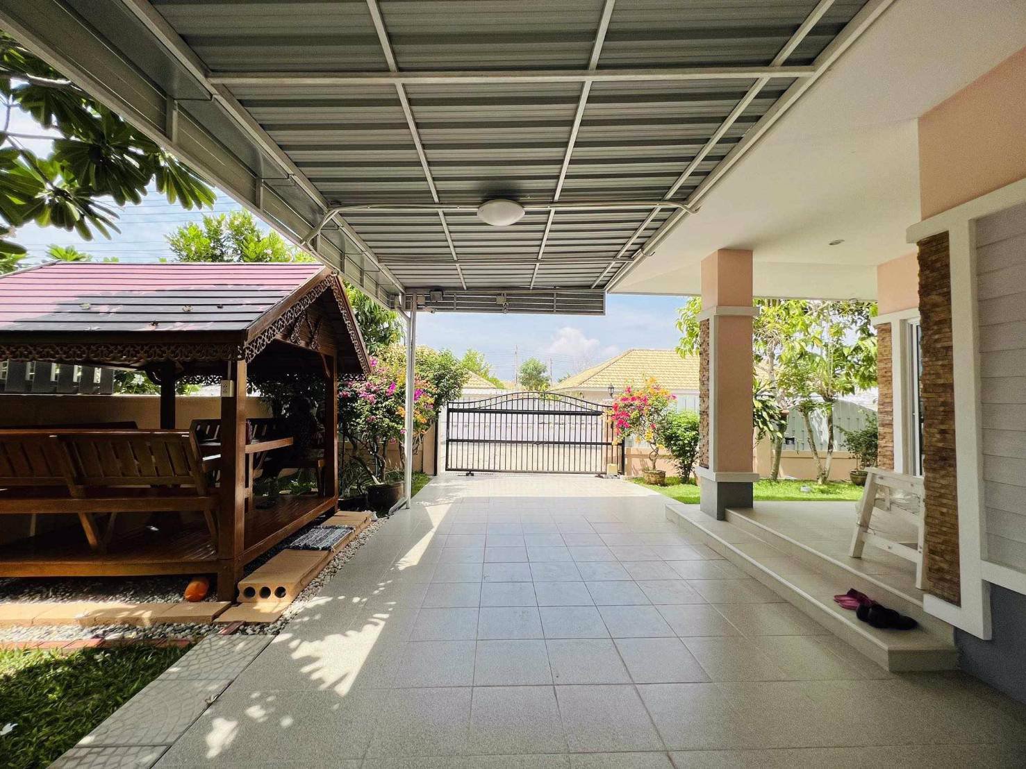 quick-sell-3-bedrooms-2-bathrooms