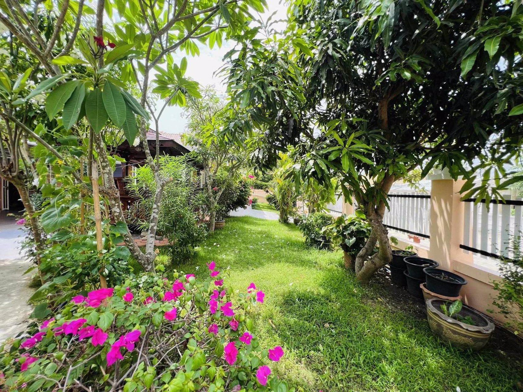 quick-sell-3-bedrooms-2-bathrooms